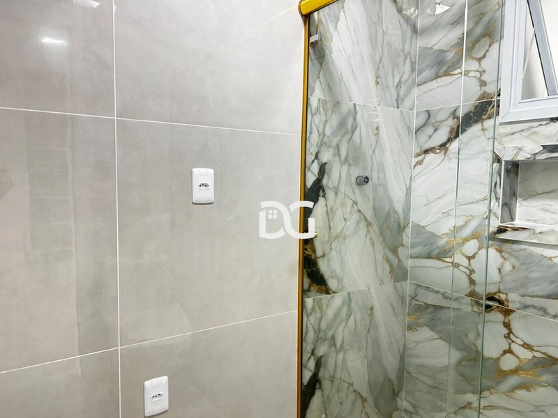 Excelente residência a apenas 200 metros do mar: 36ª foto da galeria de imagens do imóvel