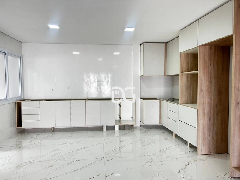 Excelente residência a apenas 200 metros do mar: 20ª foto da galeria de imagens do imóvel