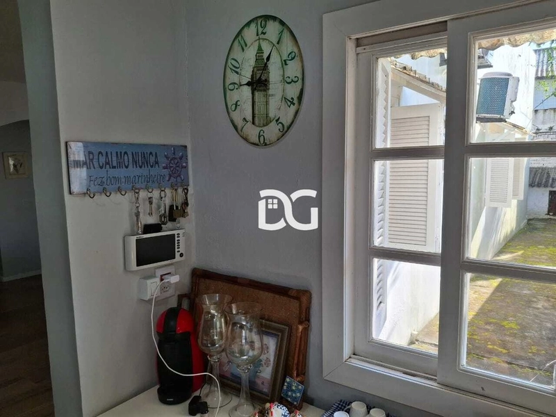 Casa ampla com 4 dormitórios, sendo 2 suítes: 15ª foto da galeria de imagens do imóvel