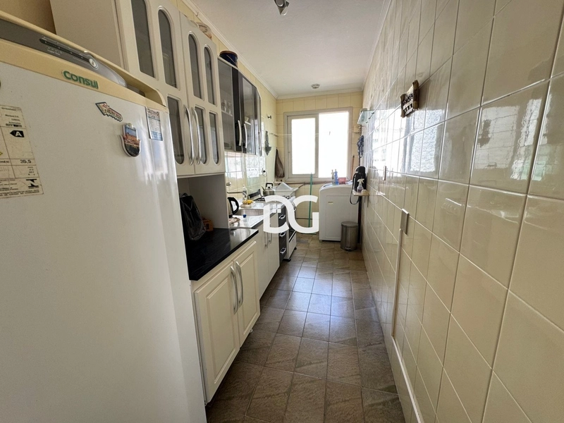 Apartamento de 2 Dormitórios com Excelente Localização: 3ª foto da galeria de imagens do imóvel