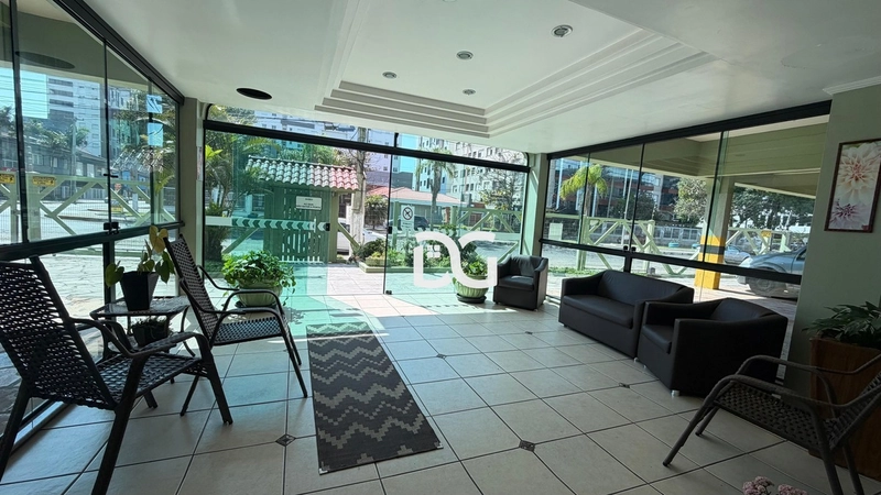 Apartamento com sacada para avenida da igreja: 3ª foto da galeria de imagens do imóvel