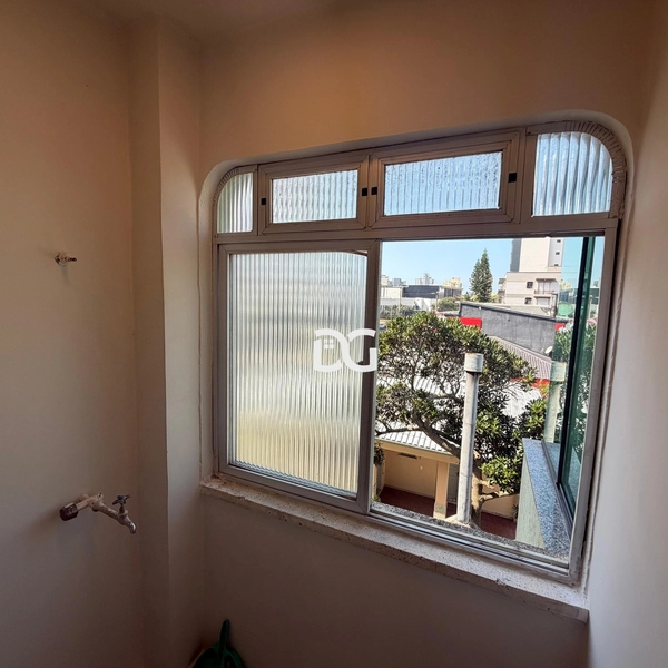 Apartamento com sacada para avenida da igreja: 12ª foto da galeria de imagens do imóvel