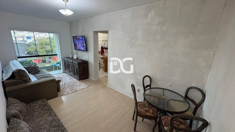 Apartamento com sacada para avenida da igreja: 3ª foto da galeria de imagens do imóvel