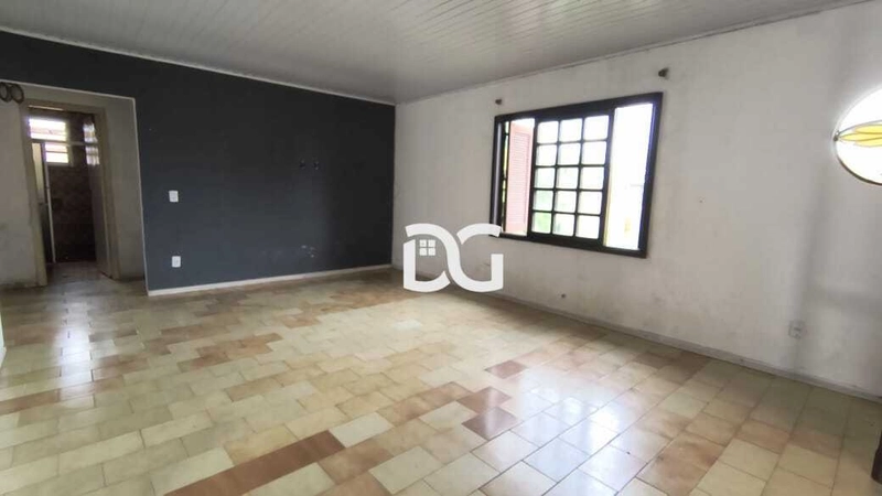 Casa com 3 dormitórios, banheiro social, sala, cozinha e lavanderia.: 9ª foto da galeria de imagens do imóvel