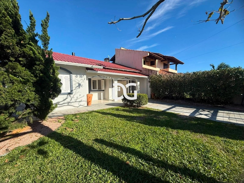Casa com 2 dormitórios + anexo: 1ª foto da galeria de imagens do imóvel