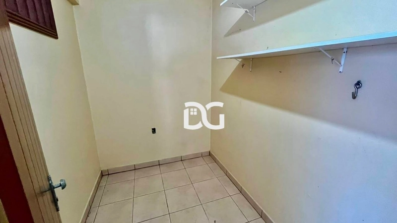 Casa ampla e bem distribuída, composta por 5 dormitórios: 24ª foto da galeria de imagens do imóvel