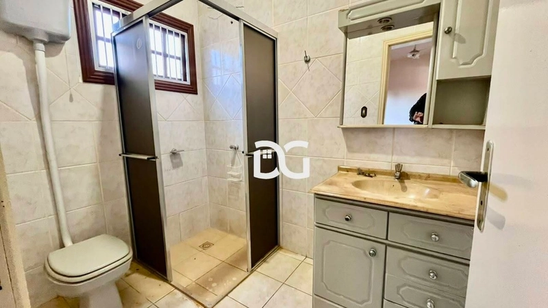 Casa ampla e bem distribuída, composta por 5 dormitórios: 27ª foto da galeria de imagens do imóvel