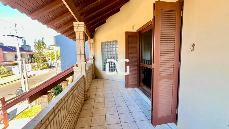 Casa ampla e bem distribuída, composta por 5 dormitórios: 19ª foto da galeria de imagens do imóvel