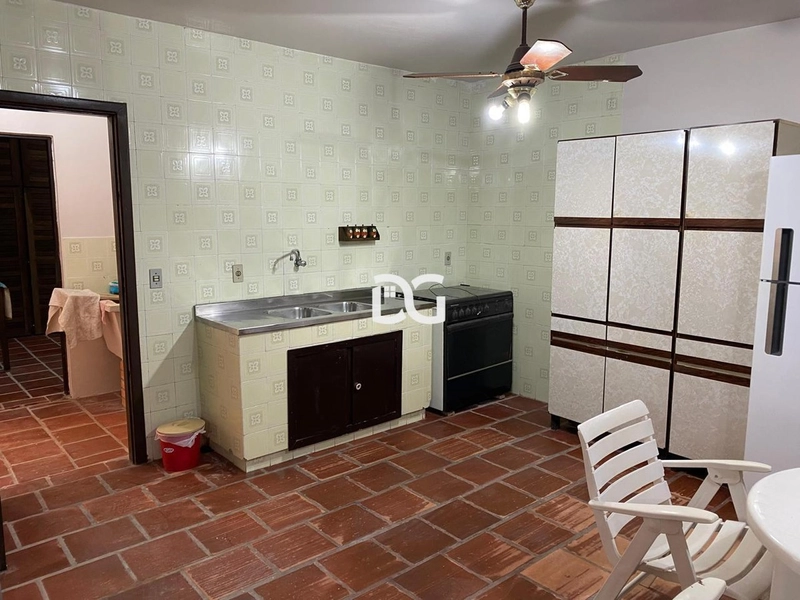 Casa com 2 dormitórios, banheiro social, sala de estar e jantar: 5ª foto da galeria de imagens do imóvel