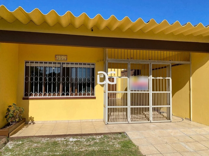 Casa com 2 dormitórios, banheiro social, sala de estar e jantar: 2ª foto da galeria de imagens do imóvel
