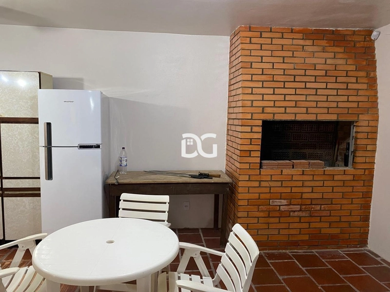 Casa com 2 dormitórios, banheiro social, sala de estar e jantar: 10ª foto da galeria de imagens do imóvel