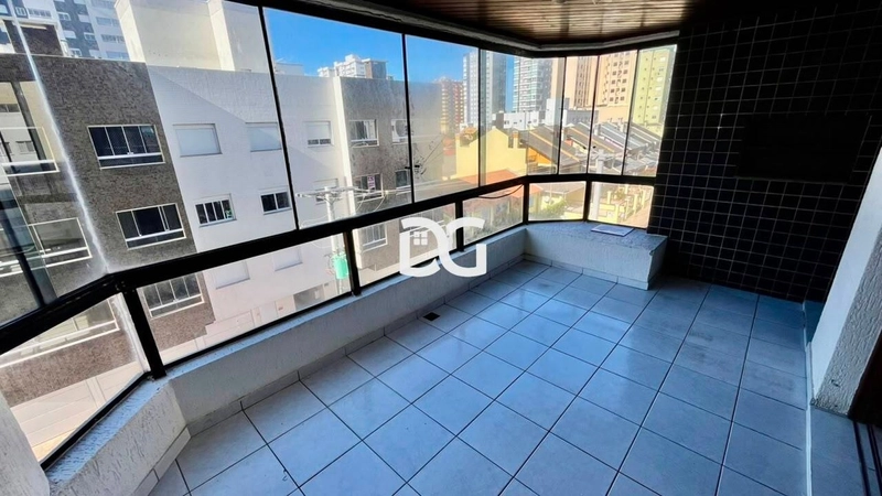 Apartamento 2 dorm. com suíte e sacada para venda na Avenida da Igreja: 6ª foto da galeria de imagens do imóvel
