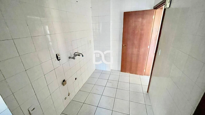 Apartamento 2 dorm. com suíte e sacada para venda na Avenida da Igreja: 7ª foto da galeria de imagens do imóvel