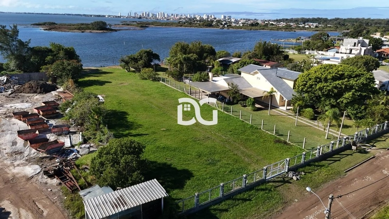 Terreno de 24x65m, amplo e fundos para a lagoa: 3ª foto da galeria de imagens do imóvel
