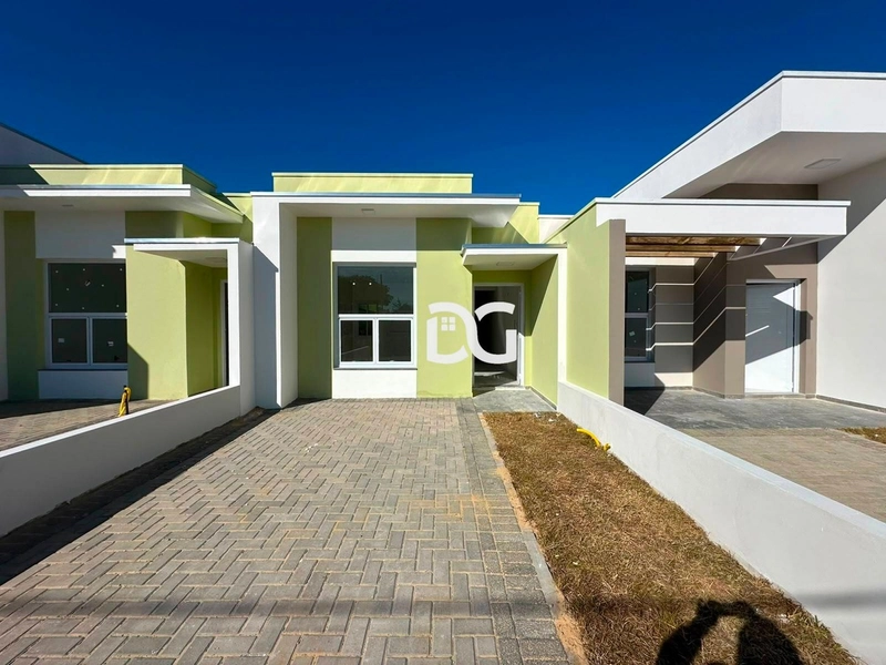 Casa ampla e bem distribuída, composta por 2 dormitórios: 2ª foto da galeria de imagens do imóvel