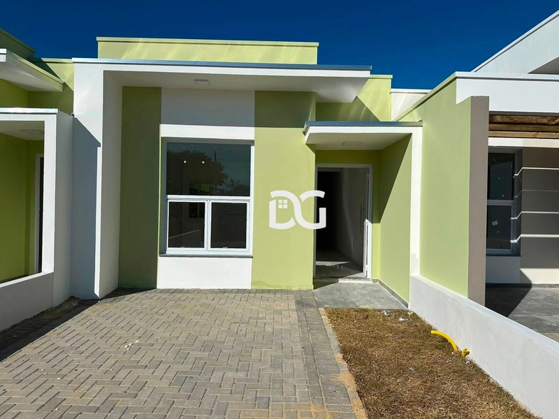 Casa ampla e bem distribuída, composta por 2 dormitórios: 1ª foto da galeria de imagens do imóvel