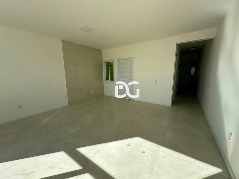 Casa ampla e bem distribuída, composta por 2 dormitórios: 5ª foto da galeria de imagens do imóvel