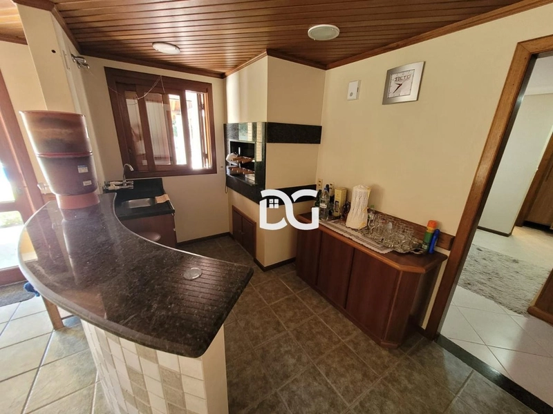 Excelente sobrado de alvenaria com 5 dormitórios e 3 suites: 13ª foto da galeria de imagens do imóvel