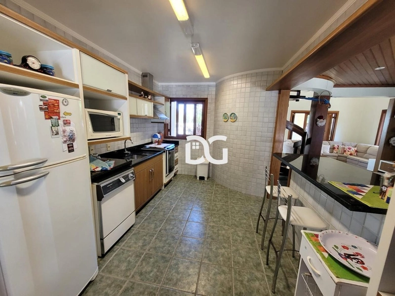 Excelente sobrado de alvenaria com 5 dormitórios e 3 suites: 14ª foto da galeria de imagens do imóvel