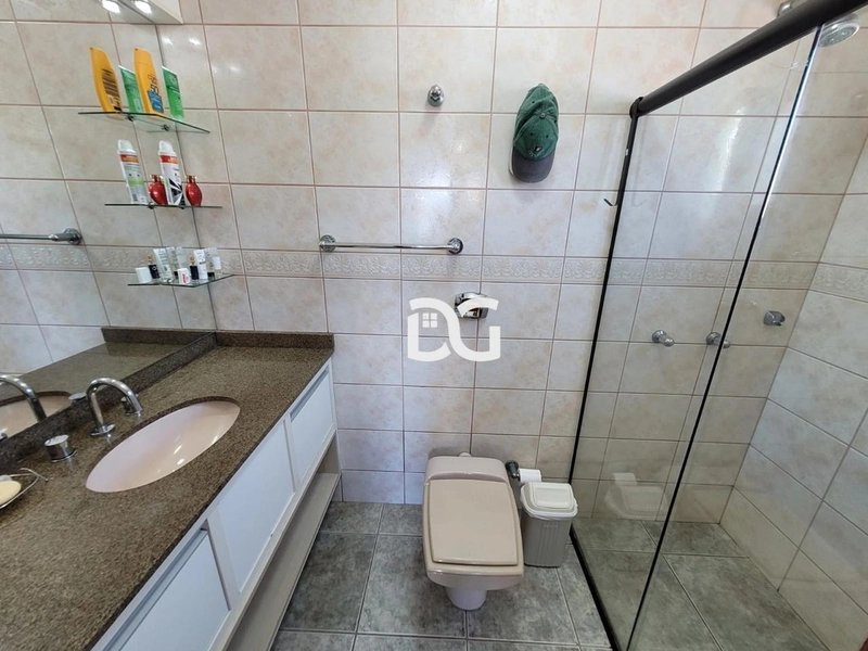 Excelente sobrado de alvenaria com 5 dormitórios e 3 suites: 27ª foto da galeria de imagens do imóvel