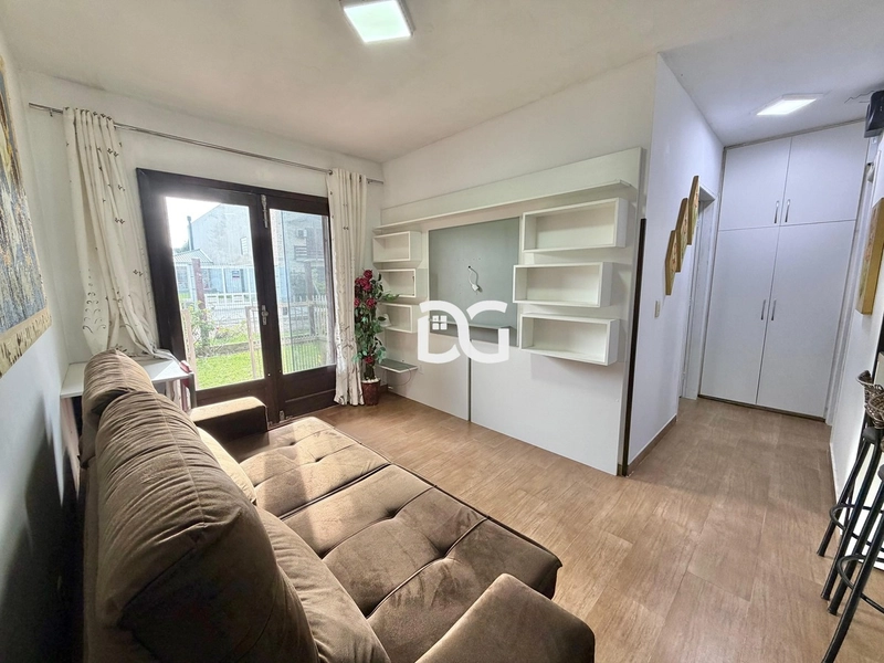 Casa composta de 2 dormitórios: 8ª foto da galeria de imagens do imóvel