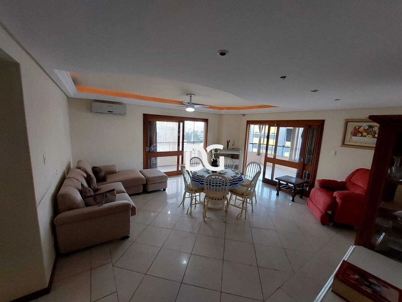 Amplo apartamento 3 dormitórios na Av Emancipação em Tramandaí: 2ª foto da galeria de imagens do imóvel
