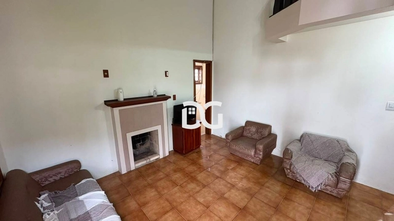 Casa composta de 5 dormitórios, sendo 1 suíte: 8ª foto da galeria de imagens do imóvel