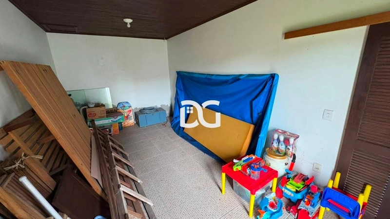 Casa composta de 5 dormitórios, sendo 1 suíte: 17ª foto da galeria de imagens do imóvel