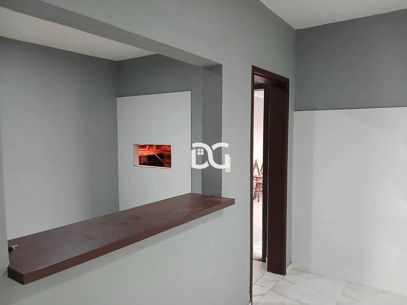 Casa com 3 dormitórios, totalmente em laje: 4ª foto da galeria de imagens do imóvel