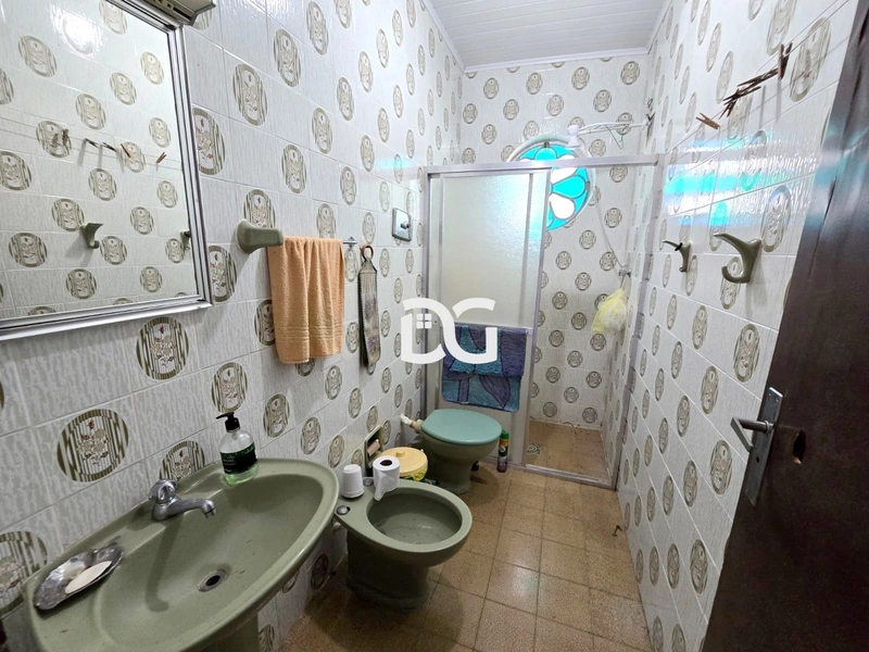 Casa semi-mobiliada com excelente estrutura! Possui 03 dormitórios: 16ª foto da galeria de imagens do imóvel