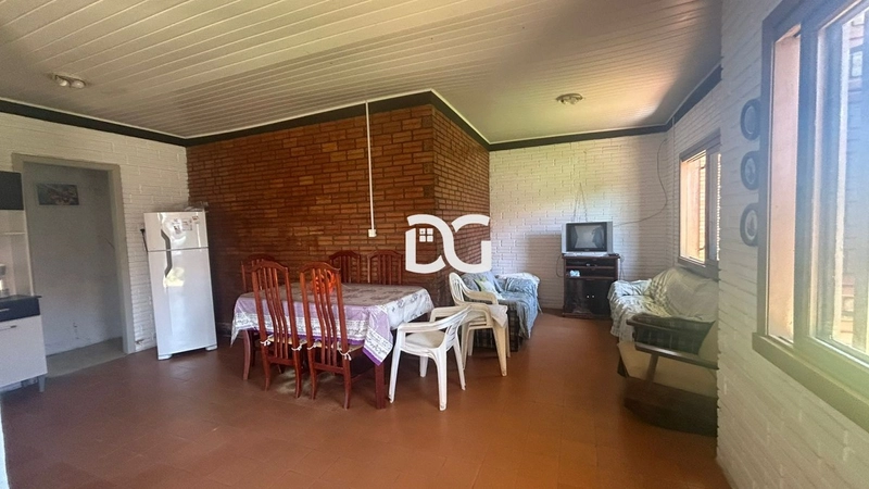 Casa aconchegante e funcional, composta por 3 dormitórios: 6ª foto da galeria de imagens do imóvel