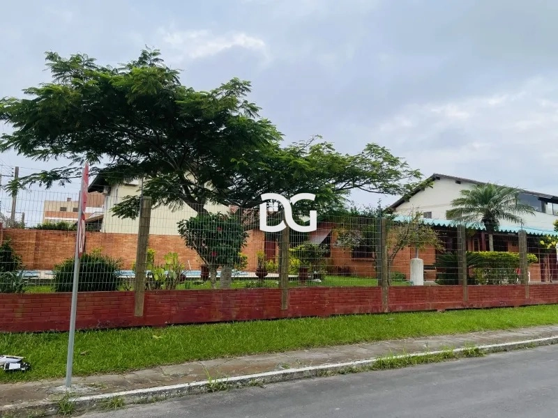 Excelente imóvel com 4 dormitórios sendo 1 suite: 2ª foto da galeria de imagens do imóvel