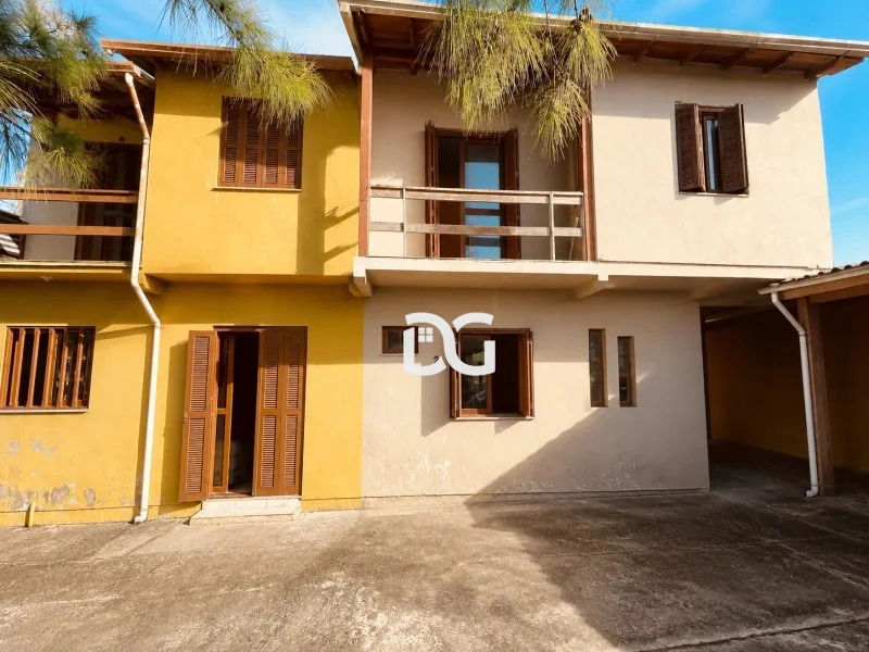 Excelente oportunidade a apenas 4 quadras do mar! Conjunto residencial