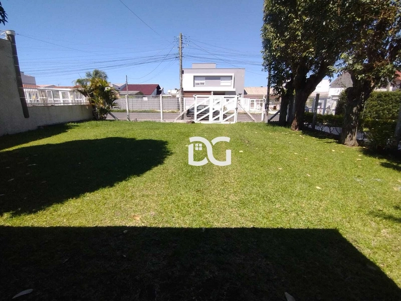 Imóvel com 3 dormitórios, 2 banheiros sociais, sala de estar e jantar: 5ª foto da galeria de imagens do imóvel