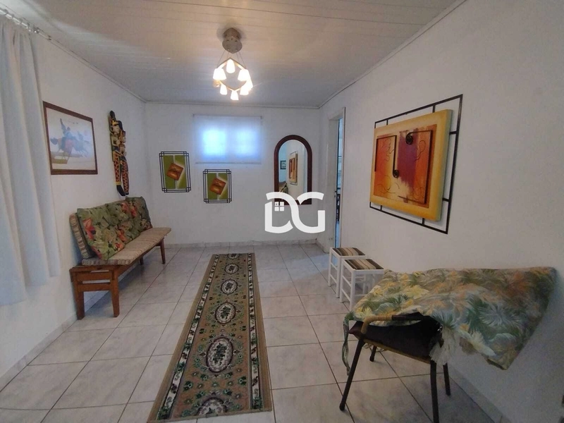 Imóvel com 3 dormitórios, 2 banheiros sociais, sala de estar e jantar: 6ª foto da galeria de imagens do imóvel
