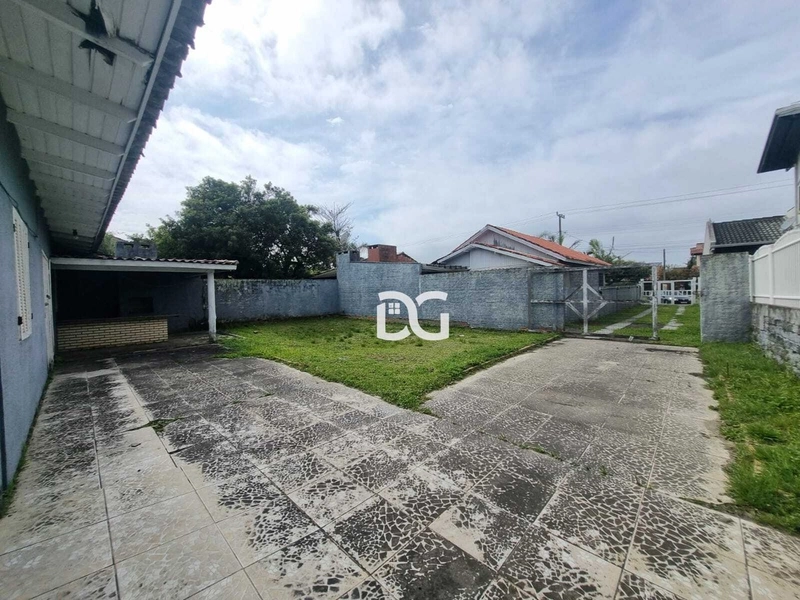 Casa ao lado da Avenida Atlântica com terreno amplo: 4ª foto da galeria de imagens do imóvel