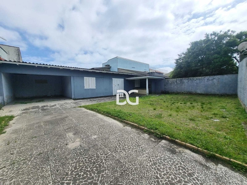 Casa ao lado da Avenida Atlântica com terreno amplo: 3ª foto da galeria de imagens do imóvel