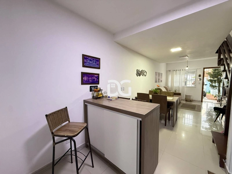 Duplex de 2 suítes com ótima posição solar e excelente localização: 5ª foto da galeria de imagens do imóvel