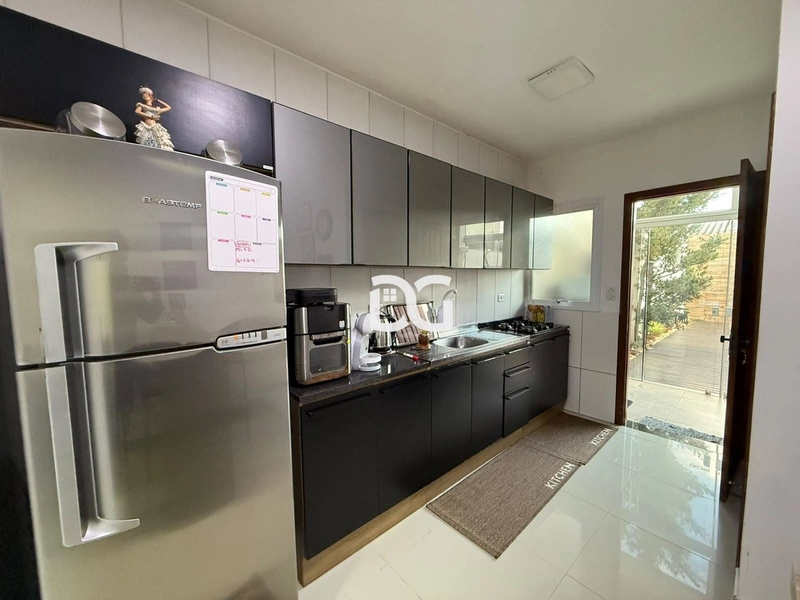 Duplex de 2 suítes com ótima posição solar e excelente localização: 7ª foto da galeria de imagens do imóvel