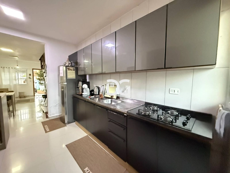 Duplex de 2 suítes com ótima posição solar e excelente localização: 8ª foto da galeria de imagens do imóvel