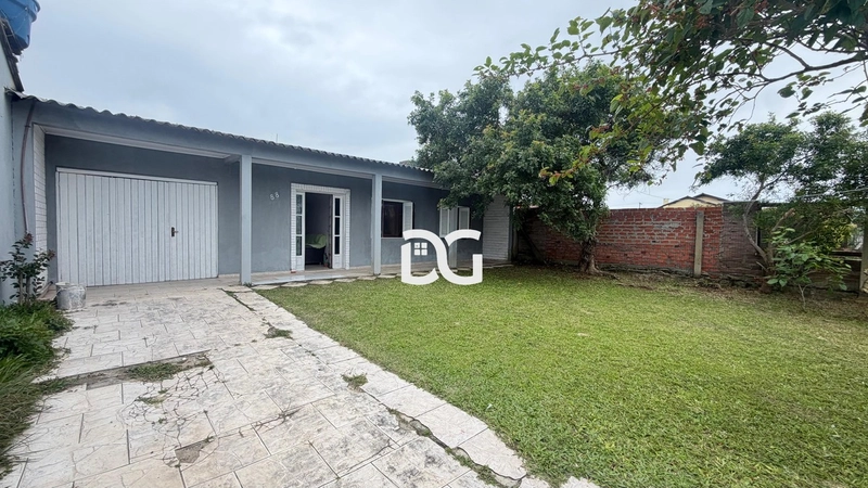Casa aconchegante com 3 dormitórios: 1ª foto da galeria de imagens do imóvel
