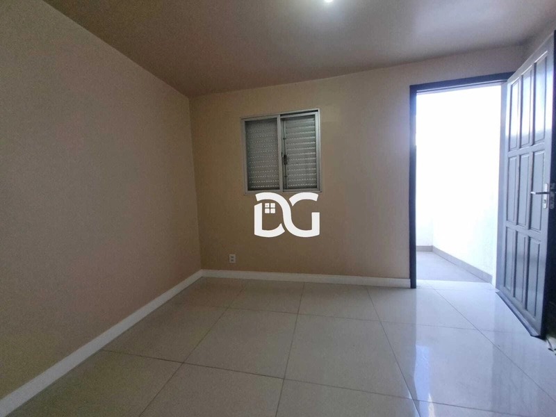 Duplex sem mobília, com 2 dormitórios, sendo 1 deles com sacada: 2ª foto da galeria de imagens do imóvel