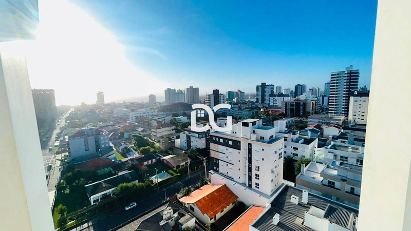 Apartamento aconchegante e bem distribuído com sacada: 8ª foto da galeria de imagens do imóvel
