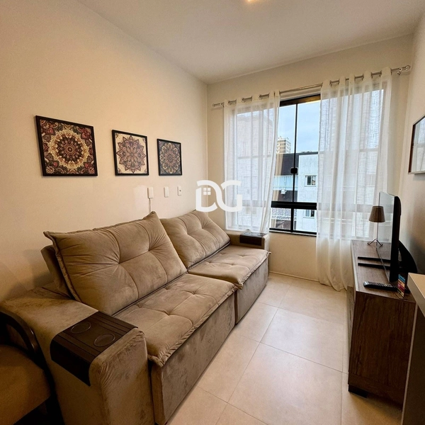 Apartamento novo com suite, próximo do mar