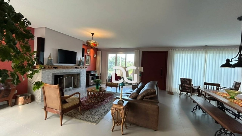 Apresentamos esta belíssima casa térrea com 3 suítes: 2ª foto da galeria de imagens do imóvel