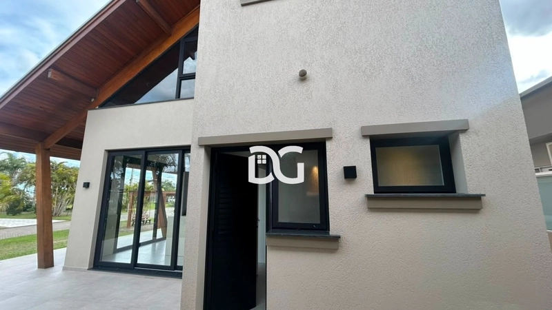 Casa mobiliada, aconchegante e funcional, com 3 suites: 2ª foto da galeria de imagens do imóvel