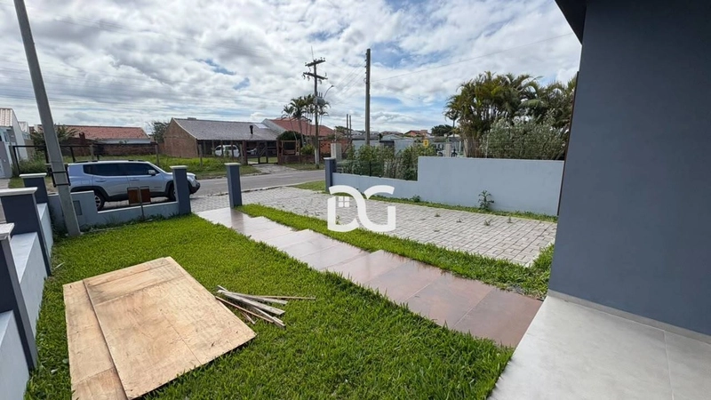 Casa geminada com excelente distribuição dos ambientes: 3ª foto da galeria de imagens do imóvel