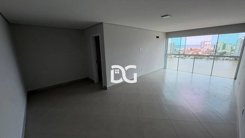 Apartamento amplo e confortável, composto por 5 dorm. e 3 suites: 14ª foto da galeria de imagens do imóvel