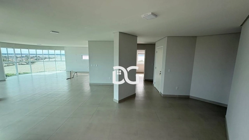 Apartamento amplo e confortável, composto por 5 dorm. e 3 suites: 7ª foto da galeria de imagens do imóvel
