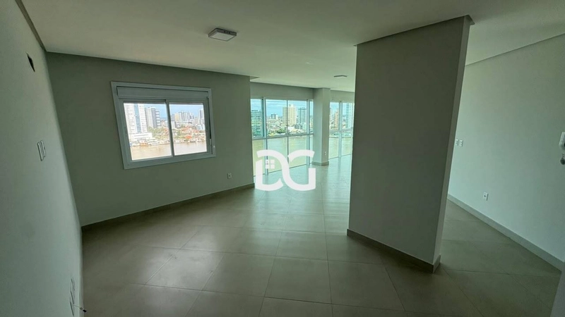 Apartamento amplo e confortável, composto por 5 dorm. e 3 suites: 6ª foto da galeria de imagens do imóvel